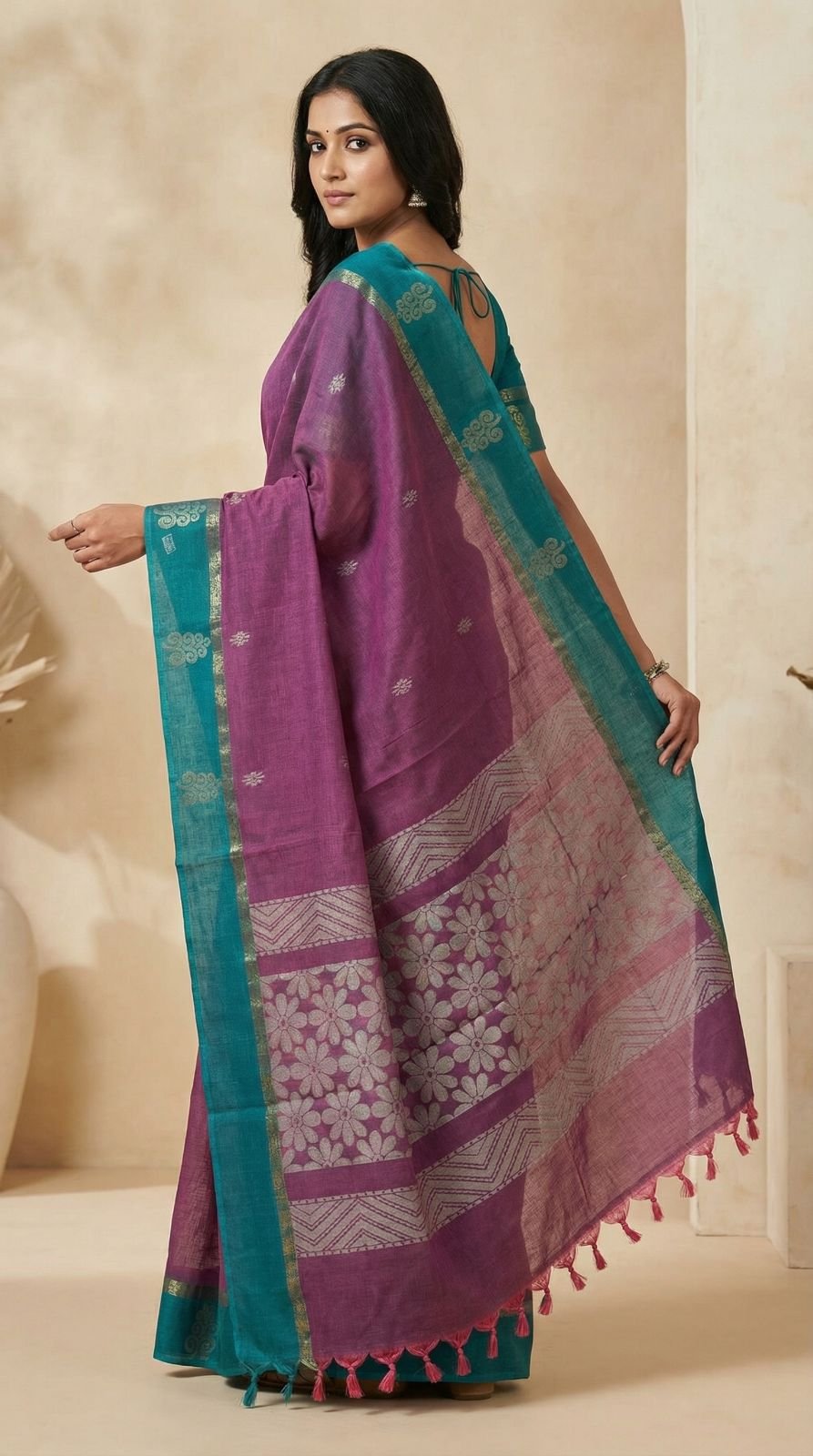 chettinad-handloom-cotton-saree-with-small-butta-design-contrast-border-floral-woven-pallu